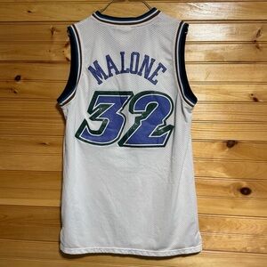 Adidas Hardwood Classics ‘90-‘91 Utah Jazz Malone White Jersey Size M Length +2